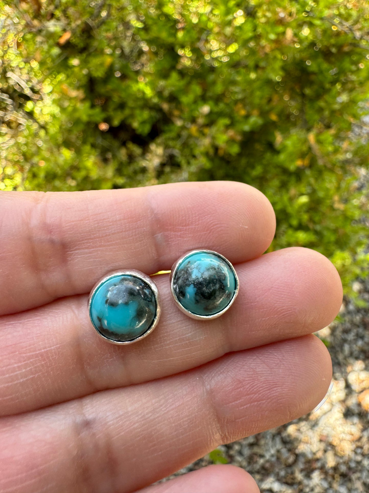 Kingman Turquoise Round Earrings