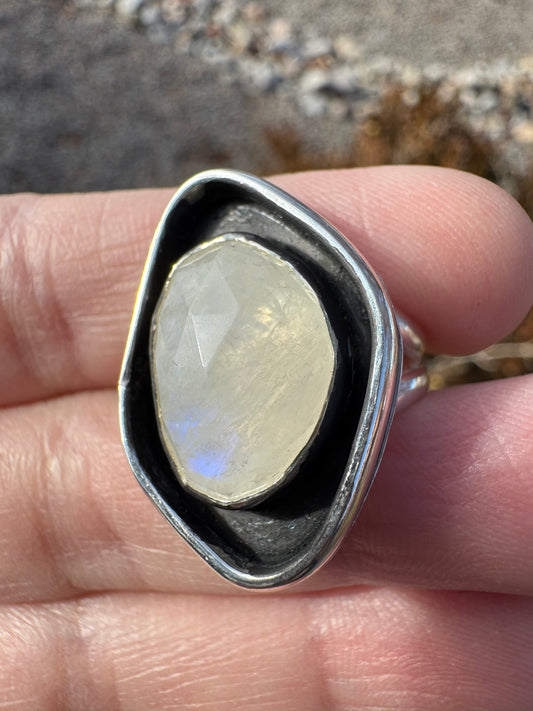 Moonstone Shadowbox Ring (Sz 4-4.25)